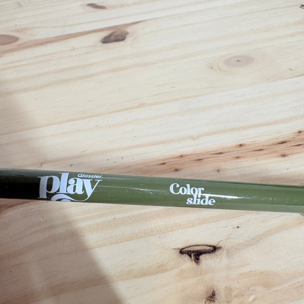 Glossier Play Color Slide Technogel Eye Pencil Stable Relationship Green - Picture 2 of 5